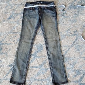 NWOT Kenneth Cole Jean's size 26